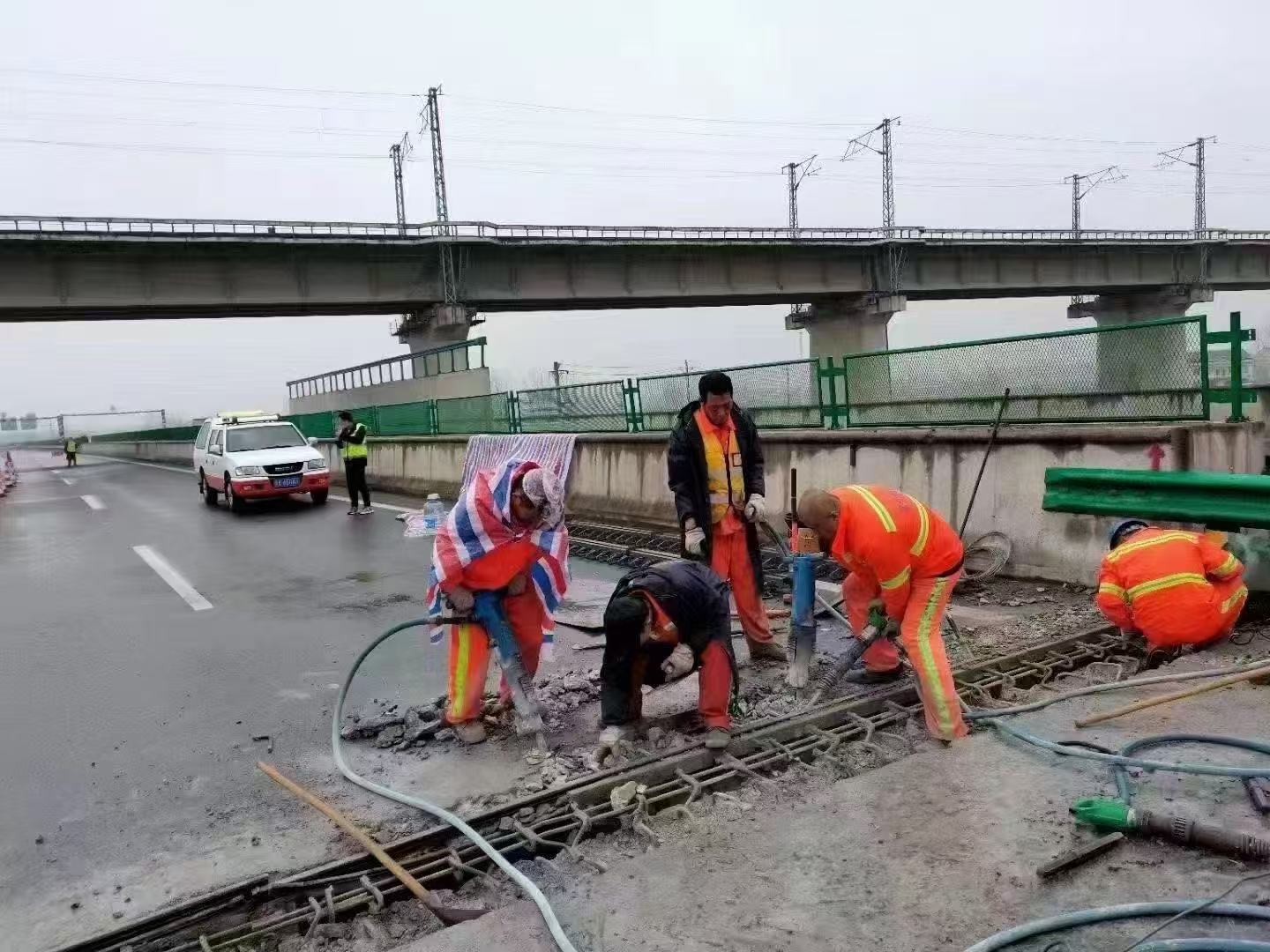 吕梁桥梁伸缩缝抢修料
